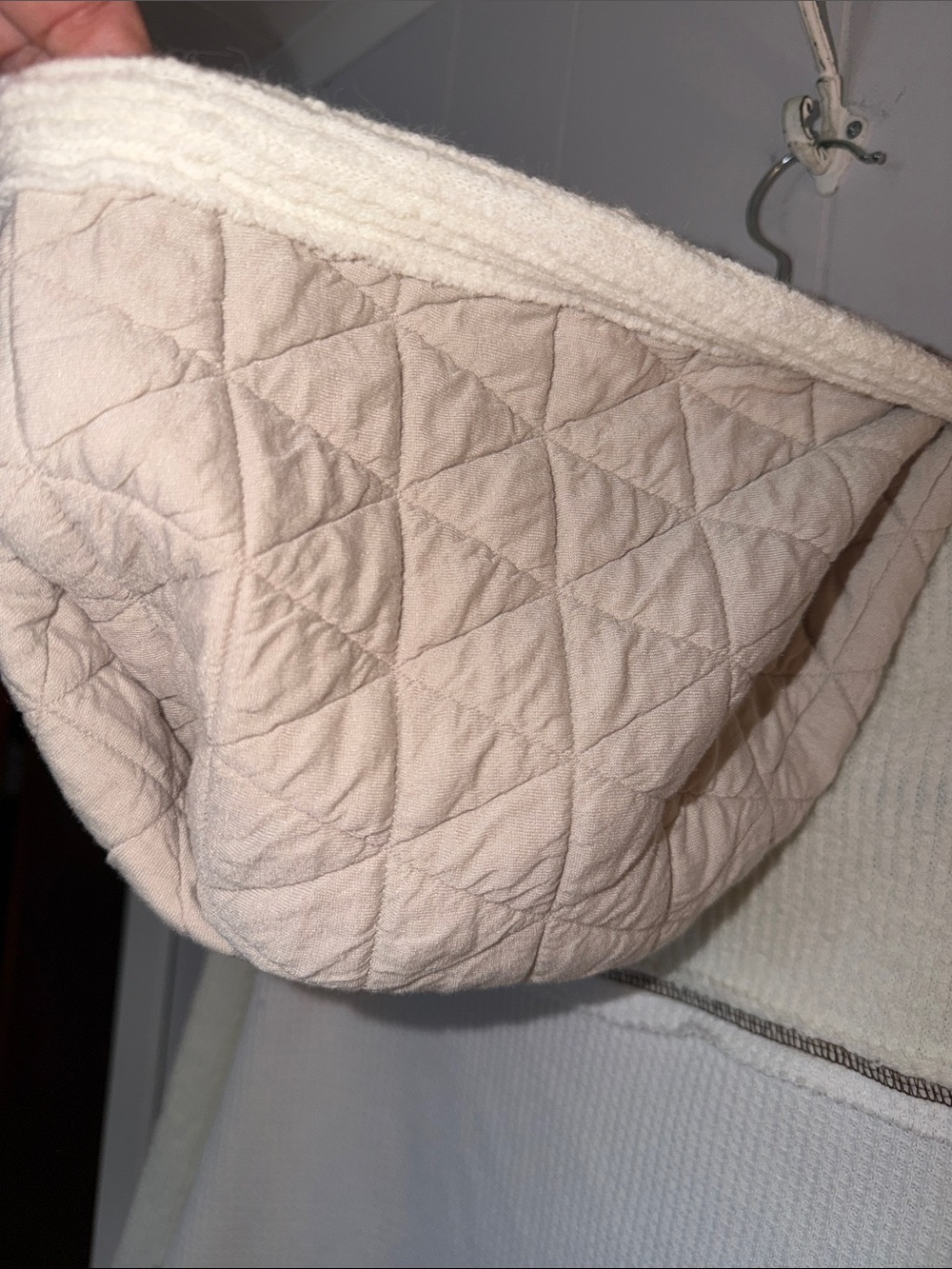 POL Quilted Contrast Hooded Jacket in Cream & Taupe Size L - Picture 11 of 14